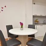 Anna A2+2 Apartamento