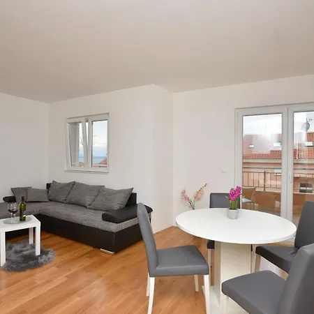 Apartment Anna A2+2
