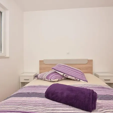 Anna A2+2 Apartment