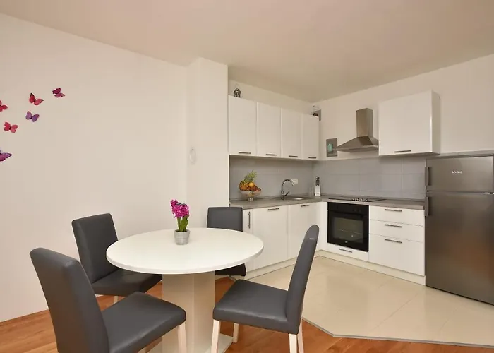 Apartamento Anna A2+2 Makarska